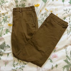 Old Navy Men's Ultimate Straight Khaki Pants